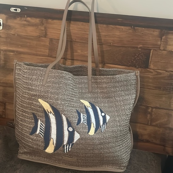 Vera Bradley Handbags - Vera bradley Straw Warm Stone with angel fish large 16”X13” Tote- NWOT